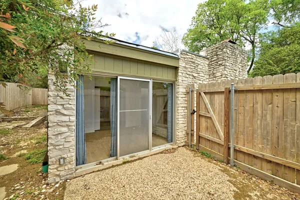 $3,300 | 6202 Laurel Valley Drive, Unit B, Austin, TX 78731