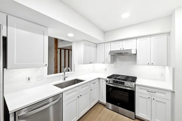$3,300 | 6202 Laurel Valley Drive, Unit B, Austin, TX 78731