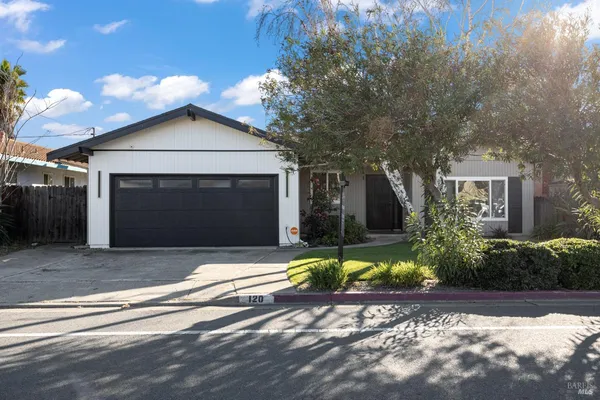 $599,000 | 120 East Lake Drive, Antioch, CA 94509