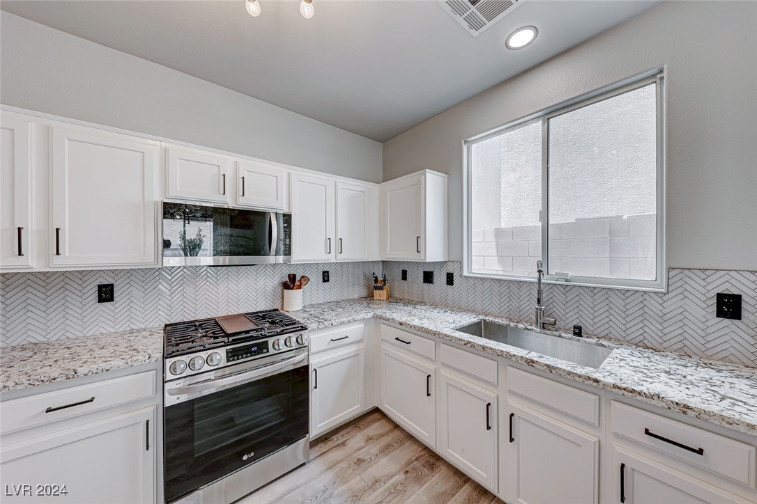 CUSTOM REMODEL! 7702 Hampton Willows Las Vegas NV