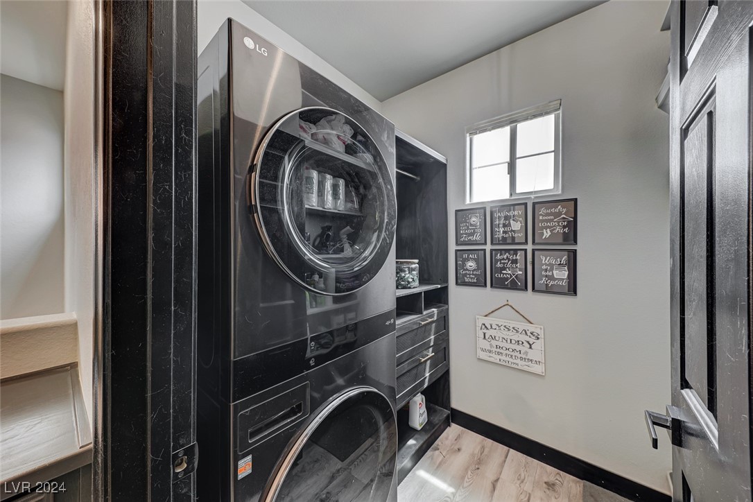 7702 Hampton Willows Lane Las Vegas, NV 89113 - Photo 19 of 38 Upstairs laundry room! CUSTOM REMODEL! 7702 Hampto