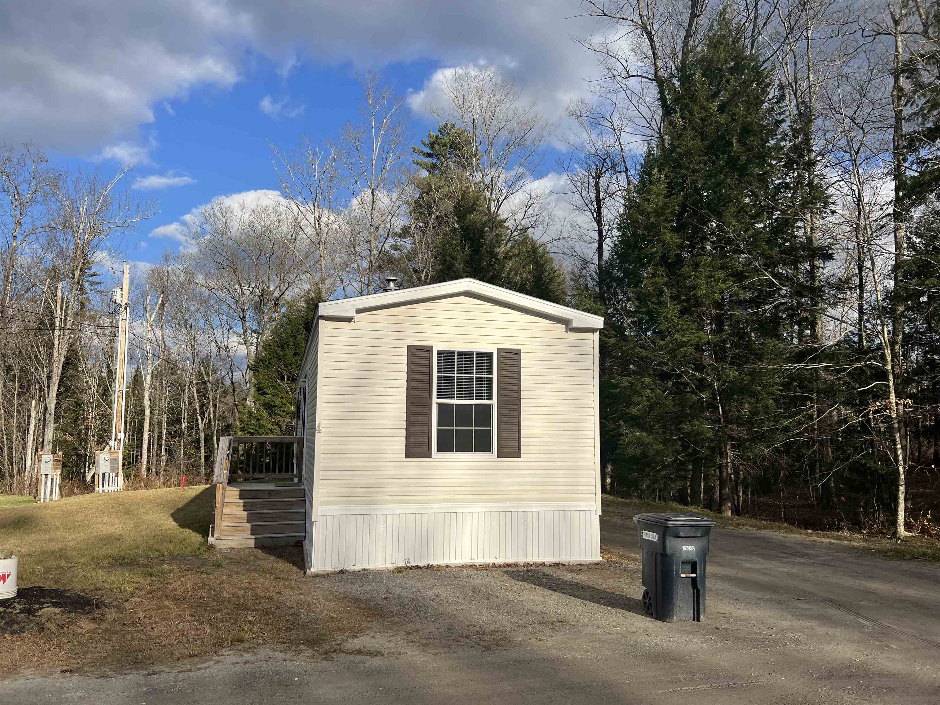39 Twin Bridge Road, Unit 4 Northfield, NH 03276 - Photo 3 of 21