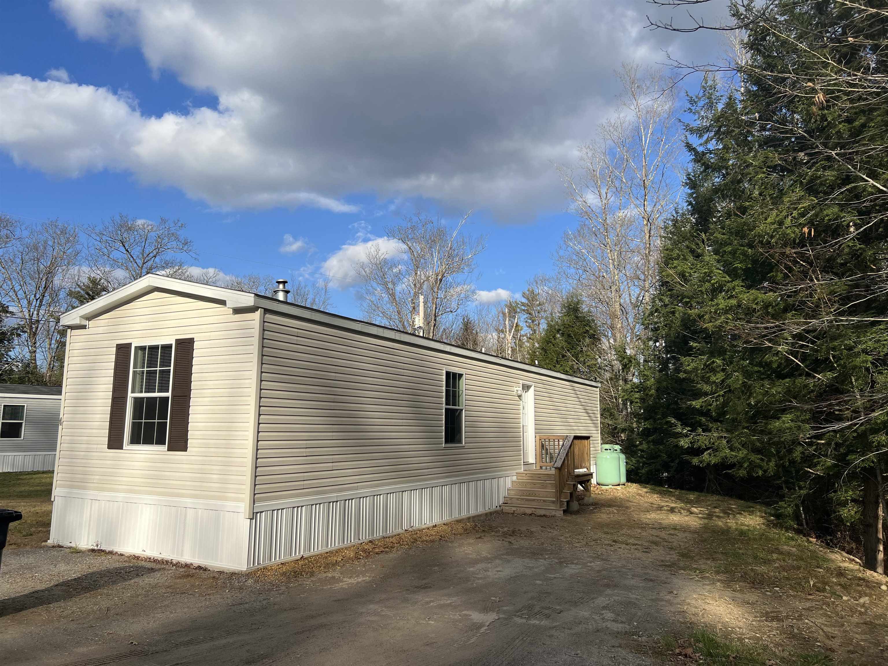 39 Twin Bridge Road, Unit 4 Northfield, NH 03276 - Photo 4 of 21