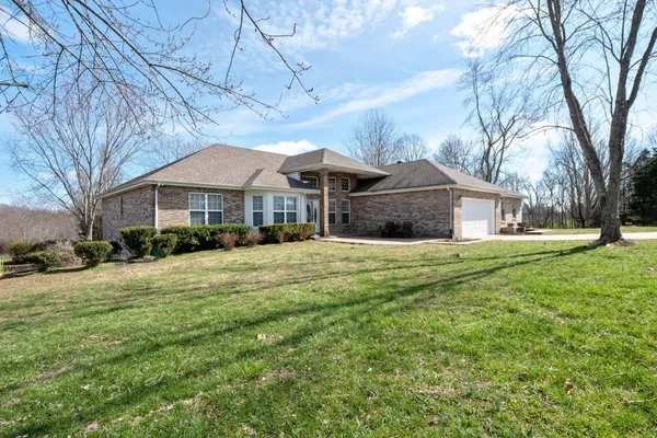 $550,000 | 2828 Driver Road, Lafayette, TN 37083