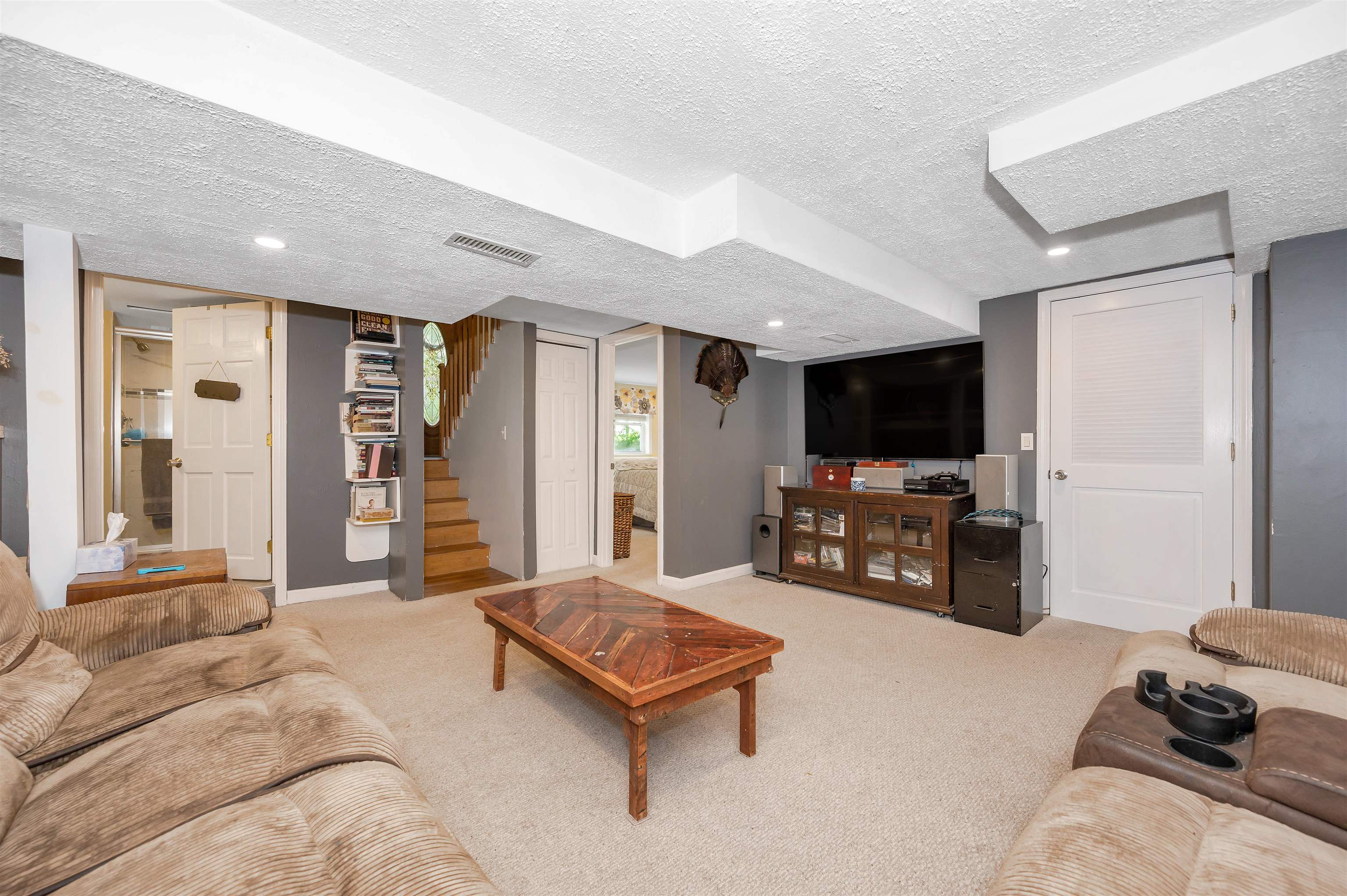 140 Bush Hill Road, Unit A Hudson, NH 03051 - Photo 9 of 14 Gallery Image 9