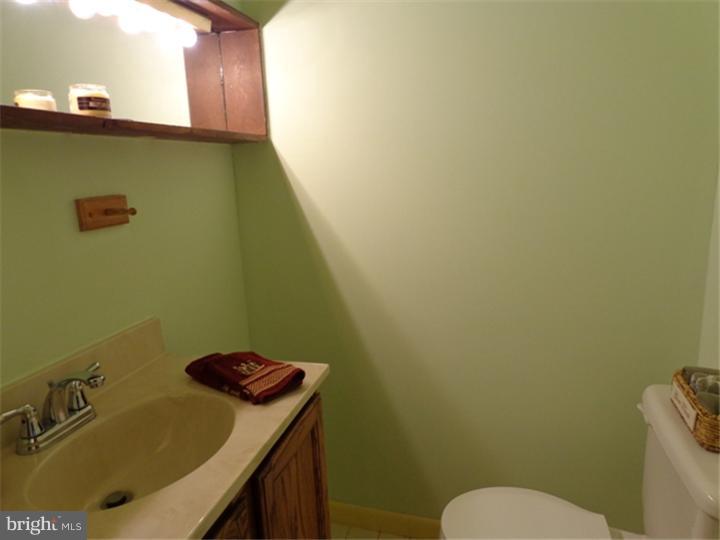 5885 Emmaus Road Emmaus, PA 18049 - Photo 12 of 24 Gallery Image 12