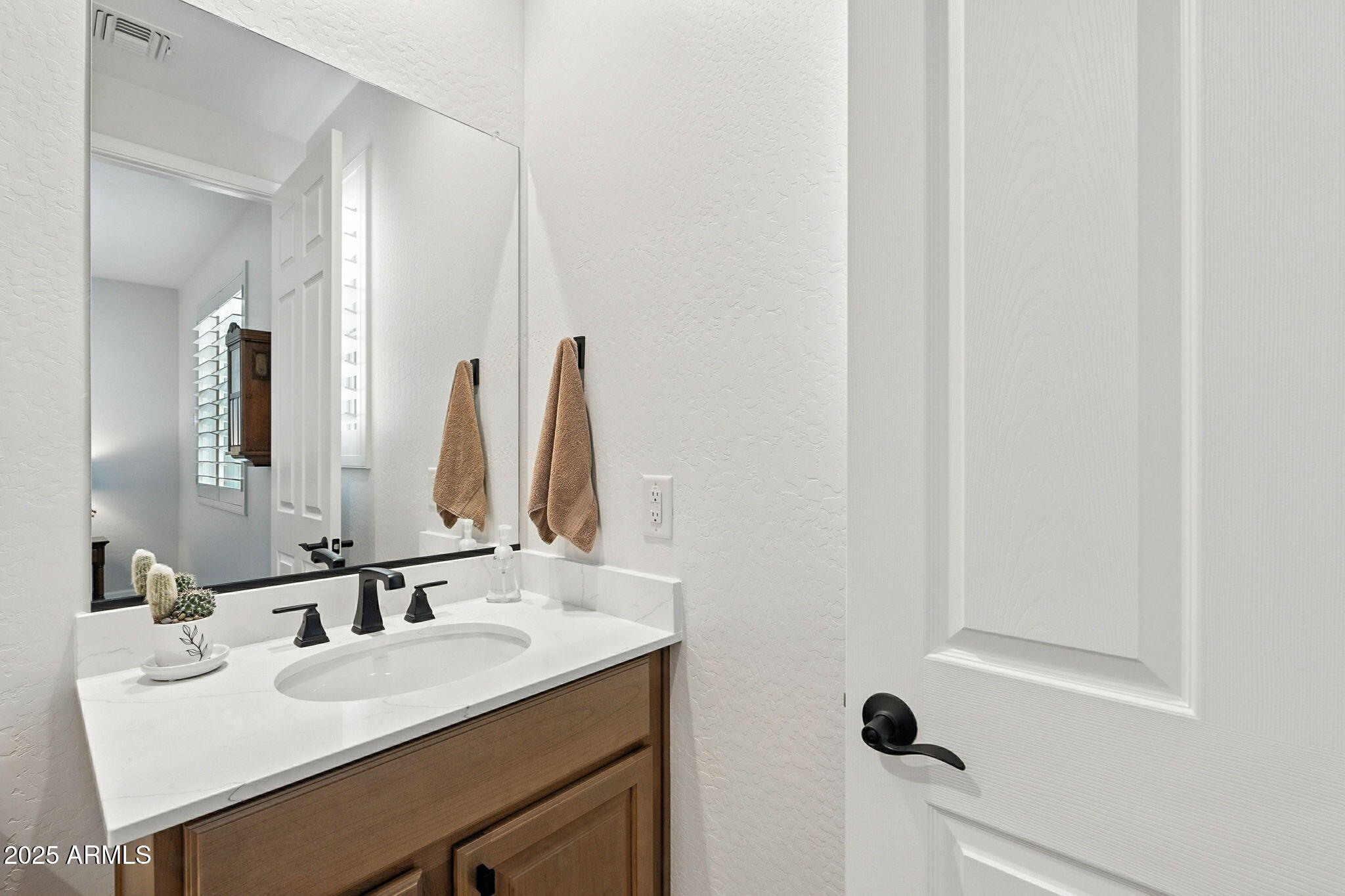 5640 Bullhead Road Eloy, AZ 85131 - Photo 30 of 78 Guest Bathroom