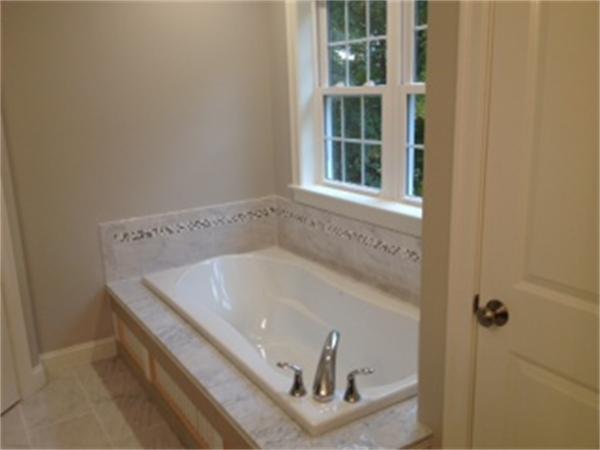 11 Harlow Road Shrewsbury, MA 01545 - Photo 7 of 9 Gallery Image 7