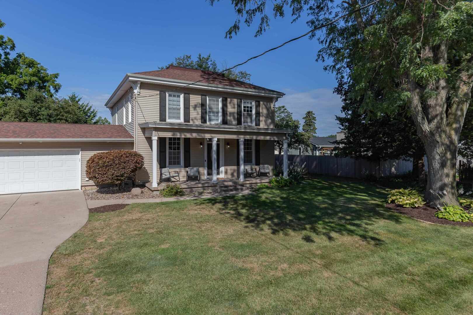 4230 Jersey Ridge Road Davenport, IA 52807 - Photo 1 of 41 Gallery Image 1