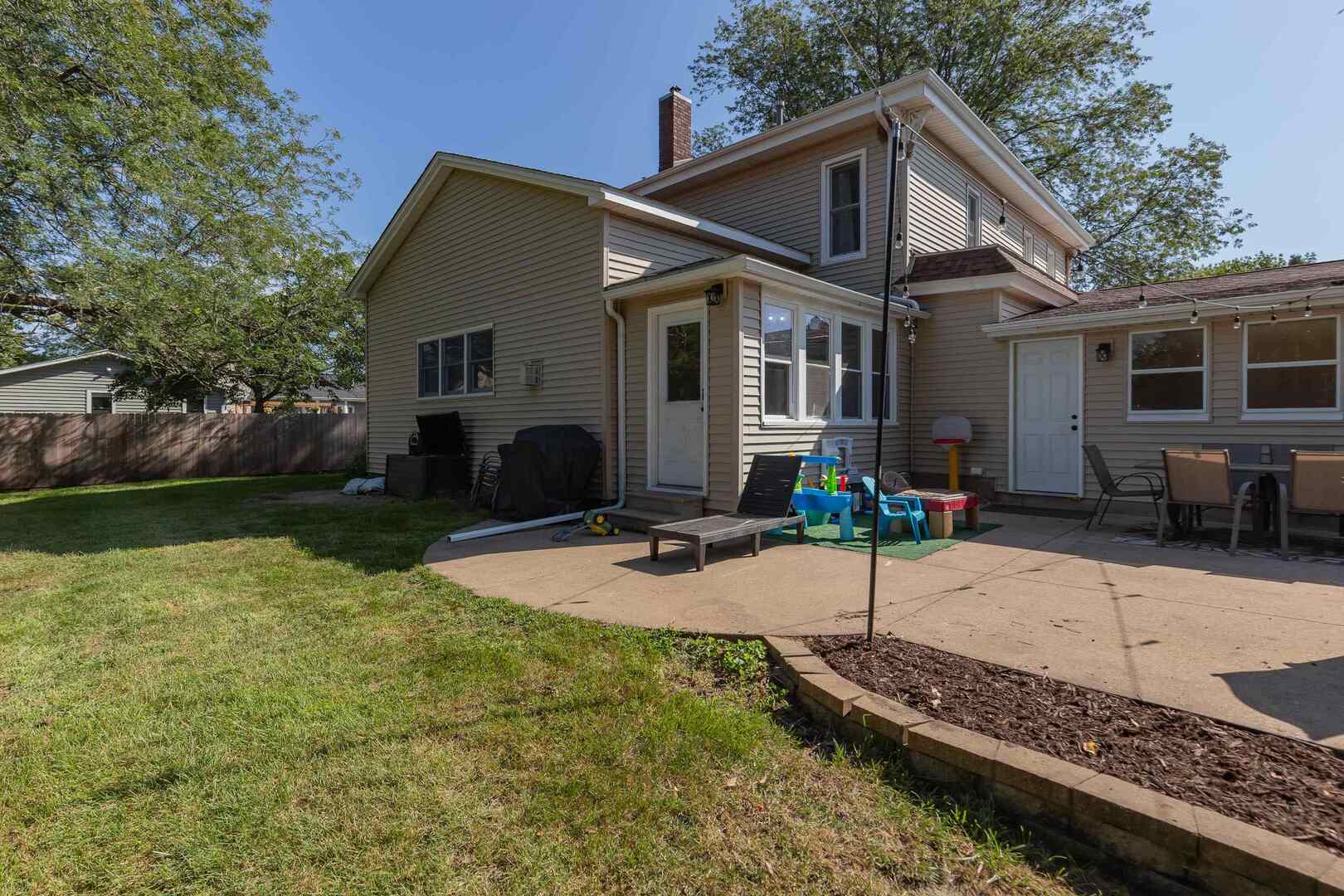 4230 Jersey Ridge Road Davenport, IA 52807 - Photo 8 of 41 Gallery Image 8