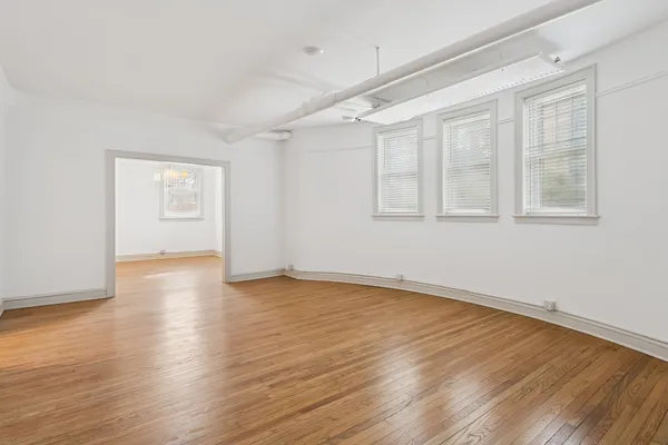 $3,395 | 531 Hinman Avenue, Unit A0, Evanston, IL 60202