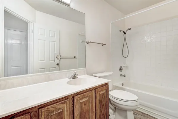 $2,550 | 13220 Darwin Lane, Austin, TX 78729