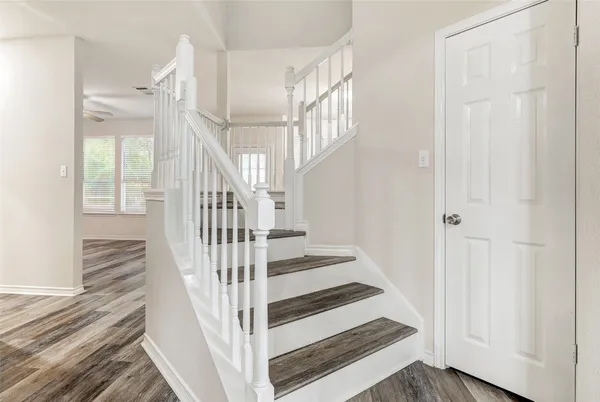 $2,550 | 13220 Darwin Lane, Austin, TX 78729