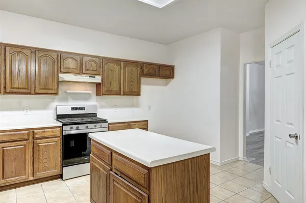 $2,550 | 13220 Darwin Lane, Austin, TX 78729