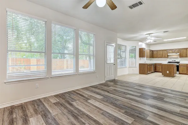 $2,550 | 13220 Darwin Lane, Austin, TX 78729