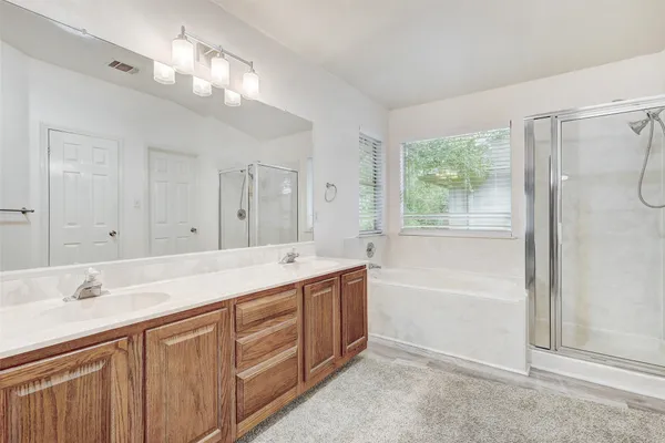 $2,550 | 13220 Darwin Lane, Austin, TX 78729
