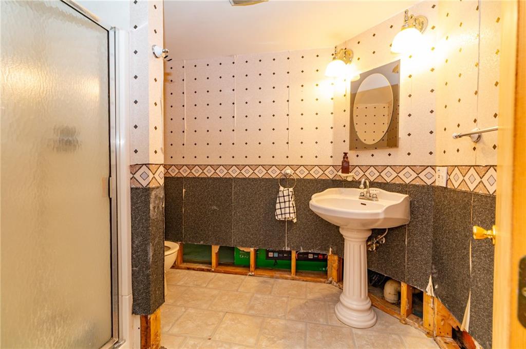 468 Cherokee Drive Butler, PA 16001 - Photo 31 of 49 Gallery Image 31