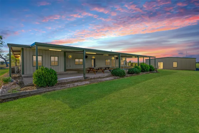 $739,000 | 2579 County Road 140, Burlington, TX 76519