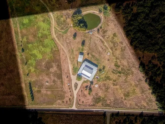 $749,000 | 2579 County Road 140, Burlington, TX 76519