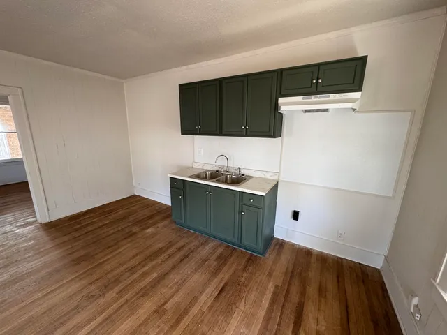 $650 | 1903 16th Street, Unit A, Lubbock, TX 79401