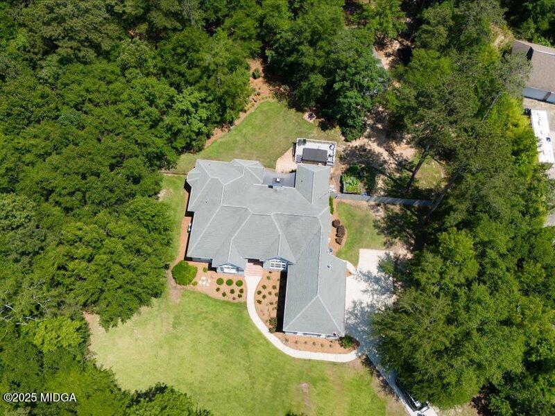 108 Lake Ridge Drive Macon, GA 31220 - Photo 57 of 59 55-DJI_20250524143509_0005_D