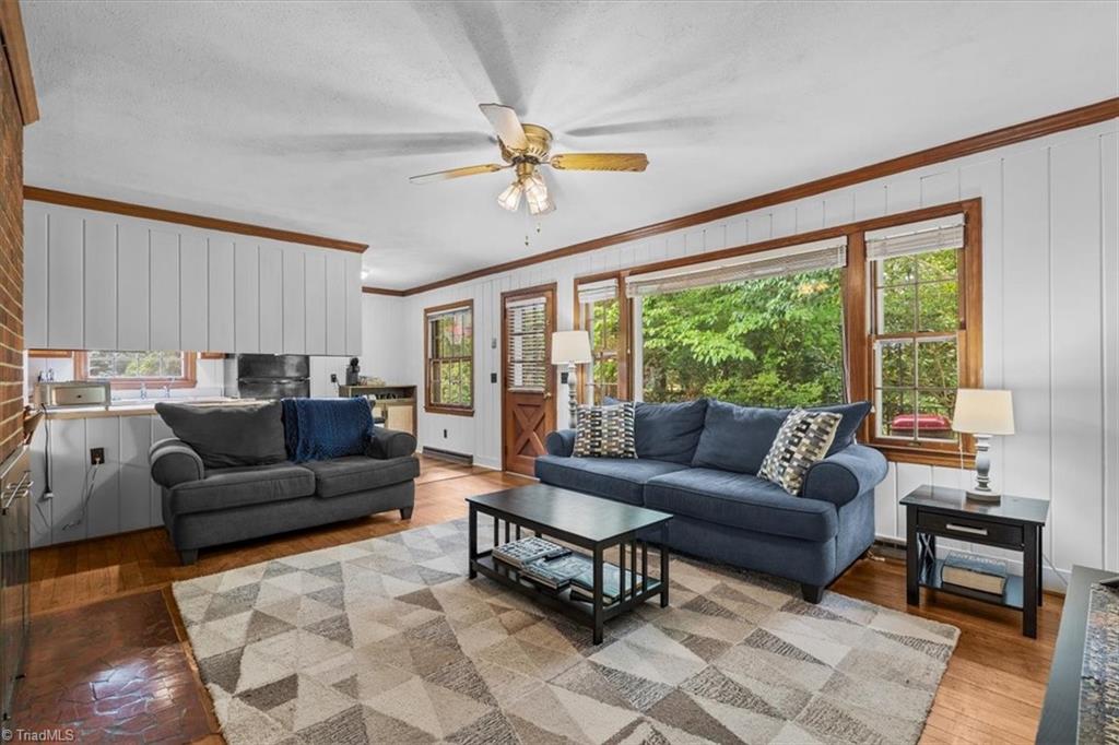 1210 Pembroke Road Greensboro, NC 27408 - Photo 18 of 37