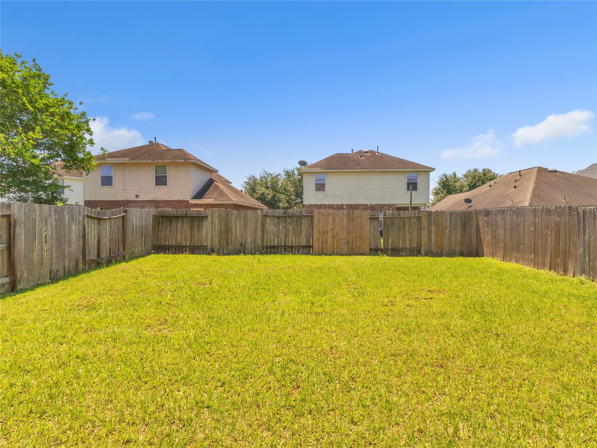 12830 Windy Summer Lane Houston, TX 77044 - Photo 30 of 33 Backyard