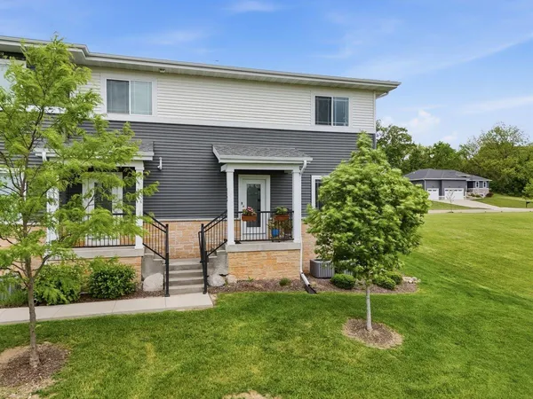 $365,000 | 5509 Prairie Pl Drive, McFarland, WI 53558