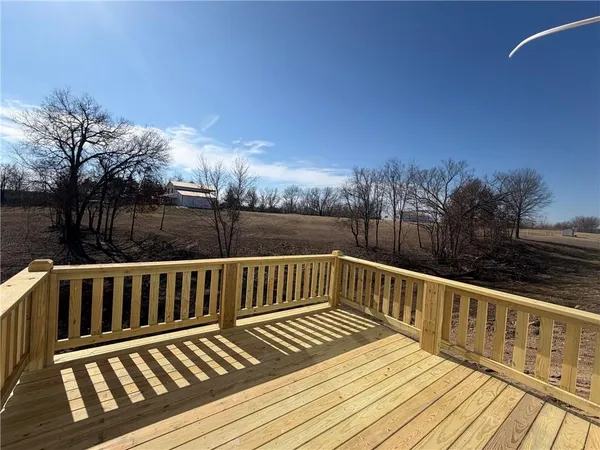 $458,200 | 1407 West 6th Street Terrace, Knob Noster, MO 65336