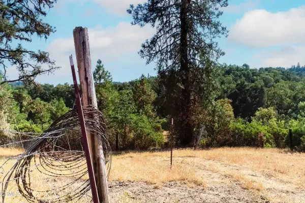 $590,000 | 18300 Walker Road, Willits, CA 95490