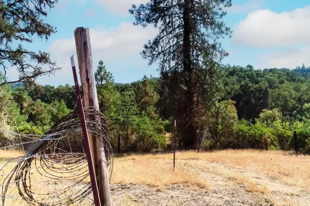 $590,000 | 18300 Walker Road, Willits, CA 95490