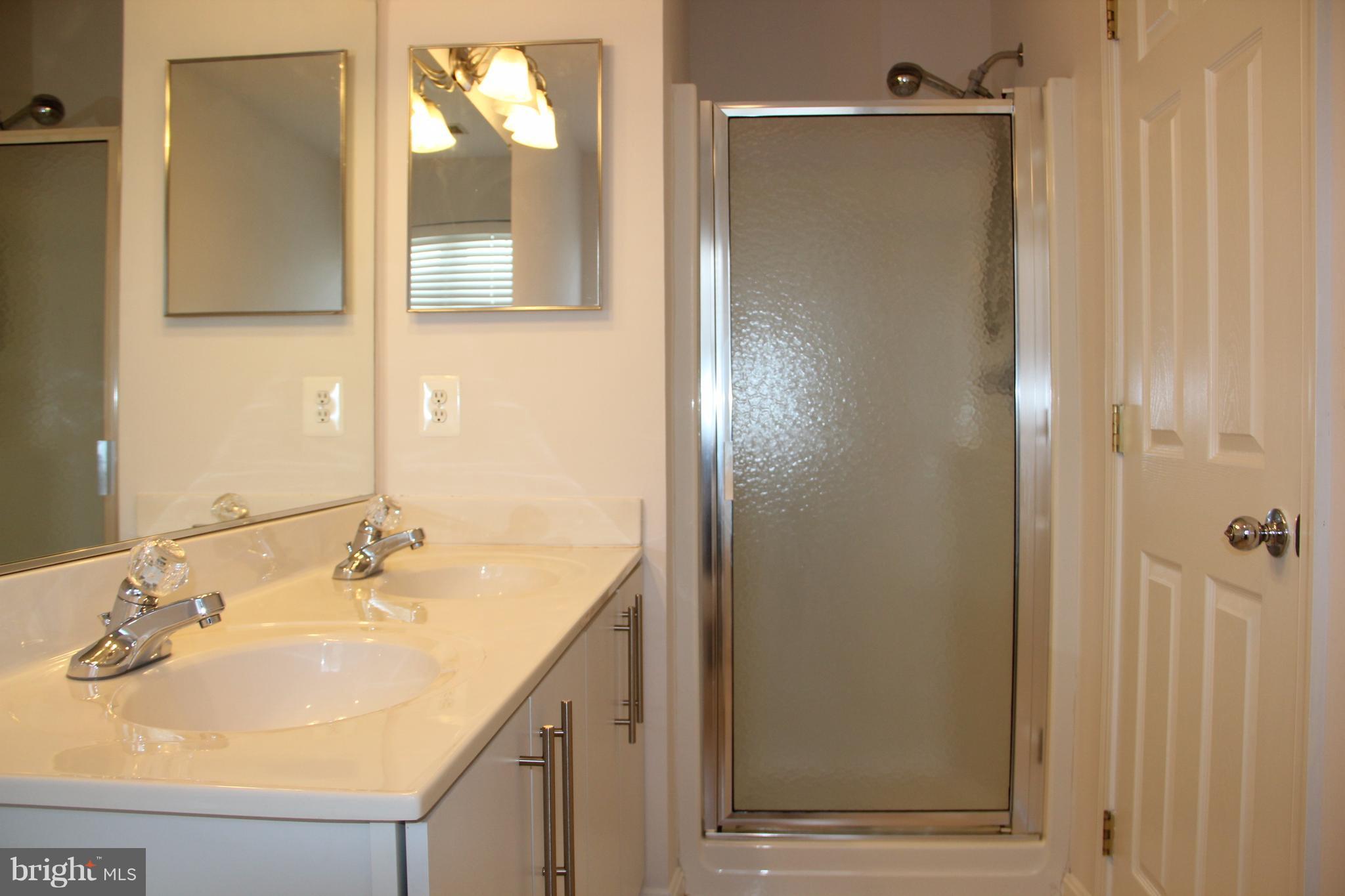 671 Hunting Fields Road Baltimore, MD 21220 - Photo 24 of 30 Bath
