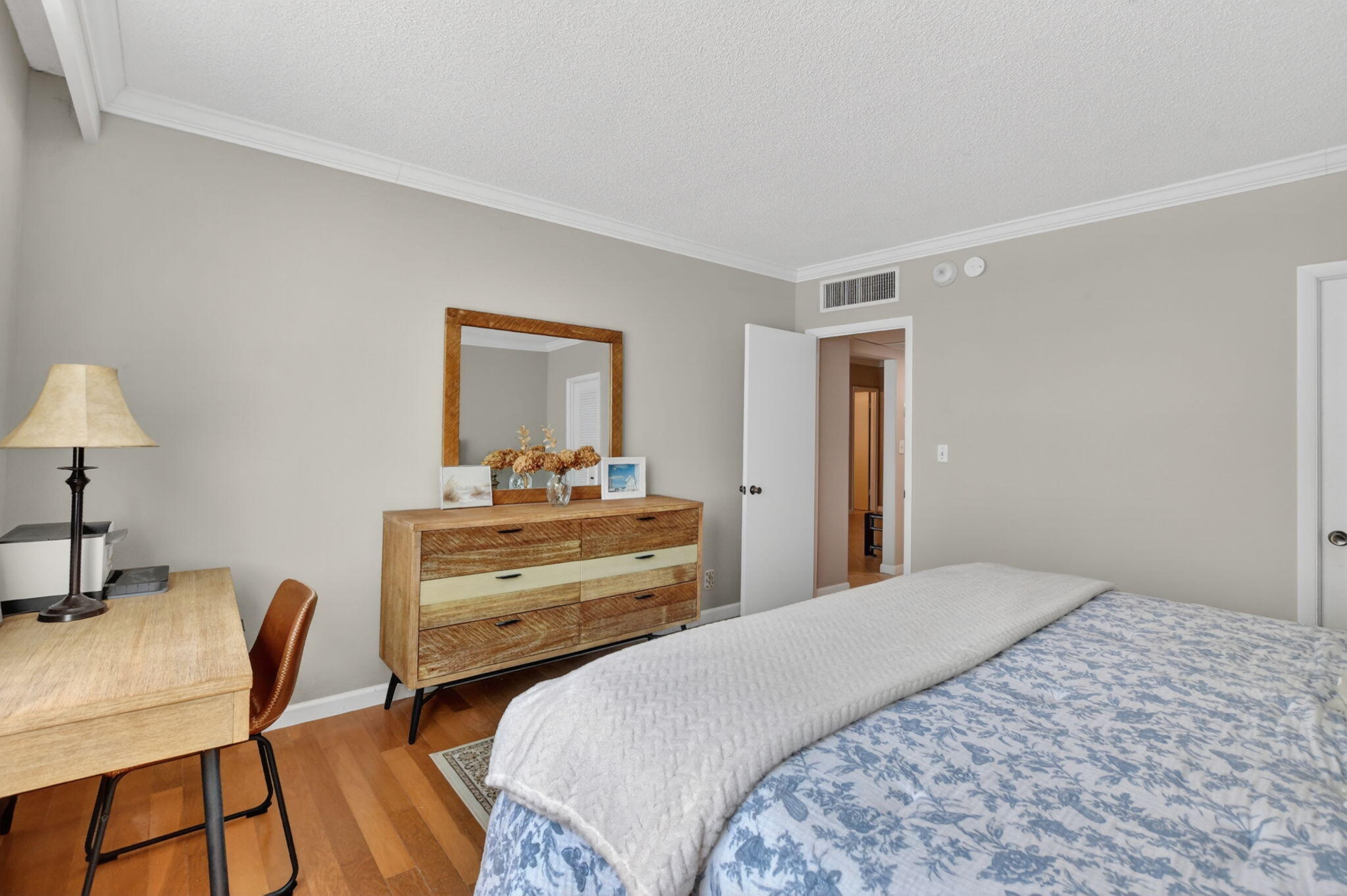 2851 South Ocean Boulevard, Unit T2 Boca Raton, FL 33432 - Photo 20 of 49 19-web-or-mls-DSC_0886