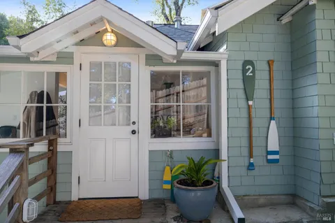 $1,300,000 | 40 Canyon Road, San Anselmo, CA 94960