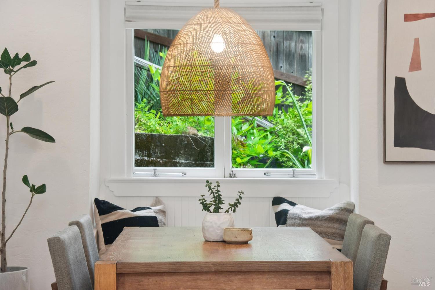 40 Canyon Road San Anselmo, CA 94960 - Photo 5 of 56 Bright dining room between the kitchen and living area