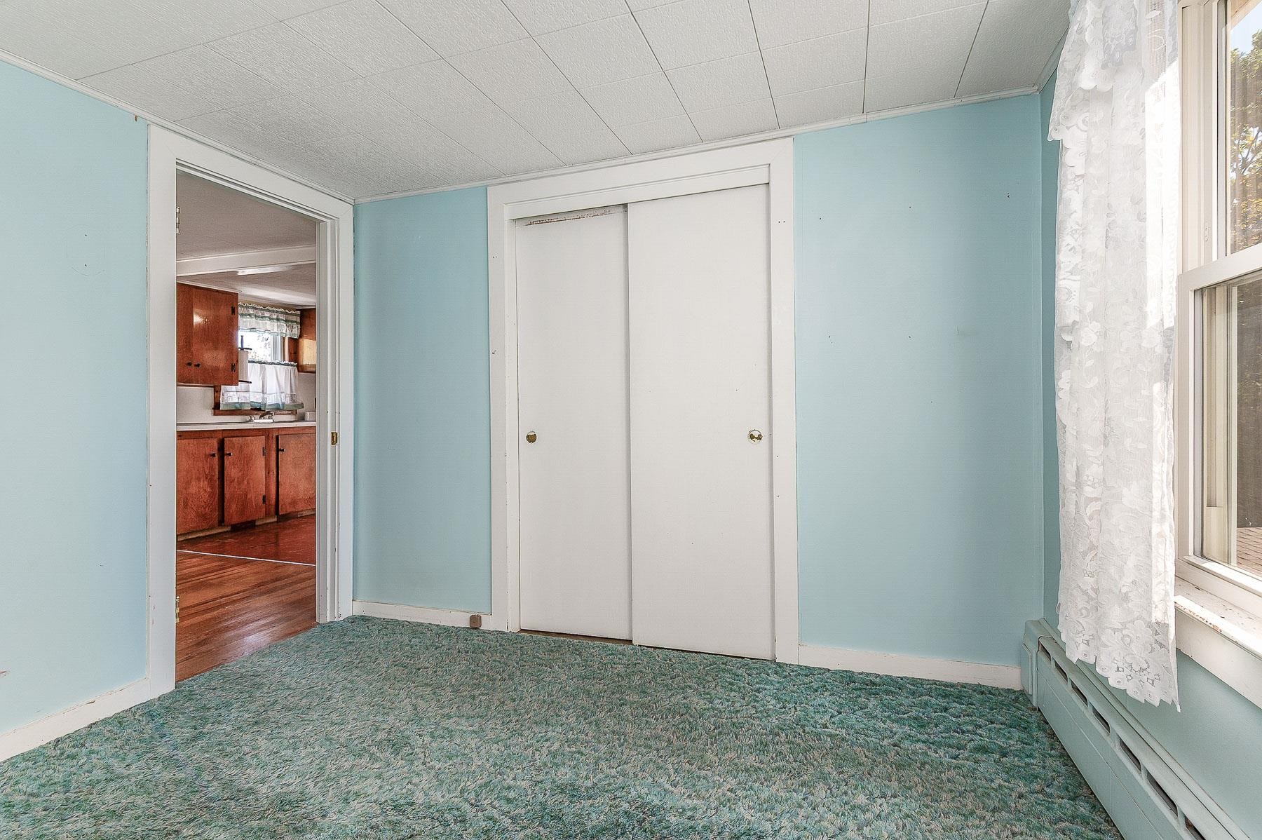 157 Wakefield Street Rochester, NH 03867 - Photo 27 of 34