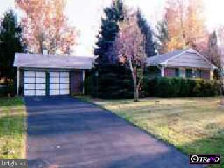 33 Country Club Road Willingboro, NJ 08046 - Photo 1 of 1