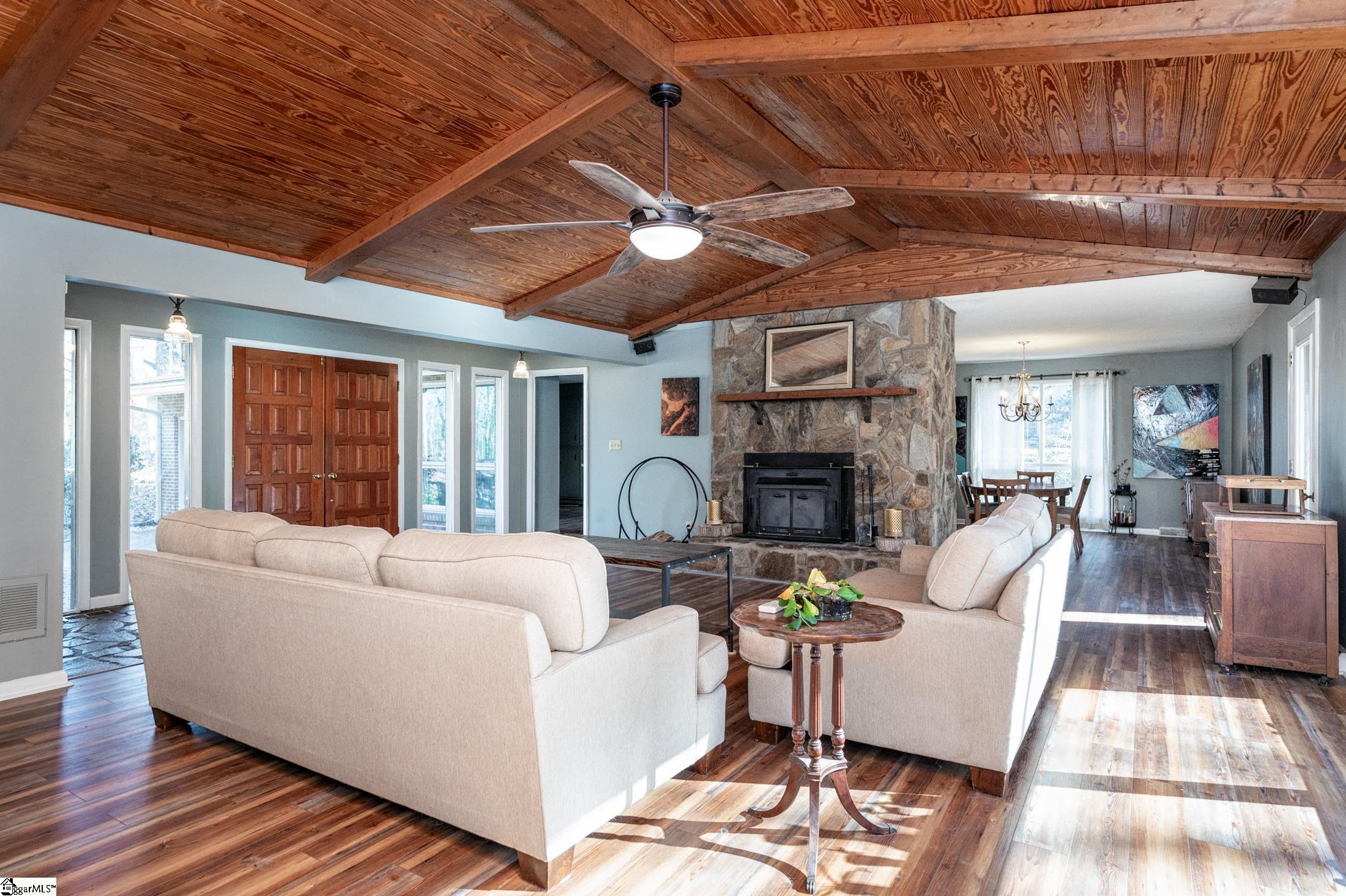 108 Wallingford Road Greenville, SC 29609 - Photo 5 of 36 Gallery Image 5