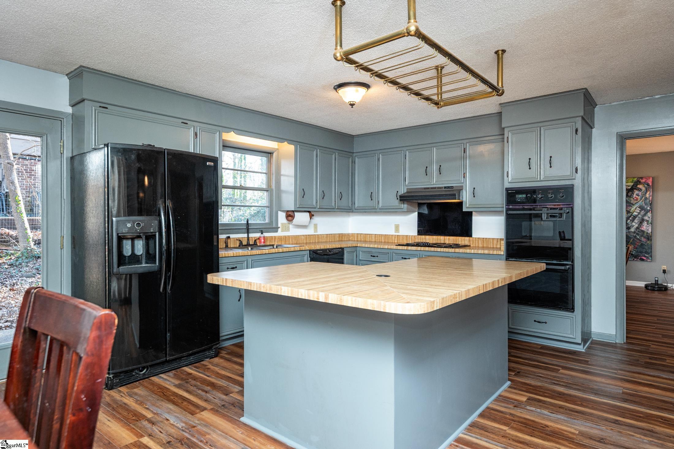 108 Wallingford Road Greenville, SC 29609 - Photo 10 of 36 Gallery Image 10
