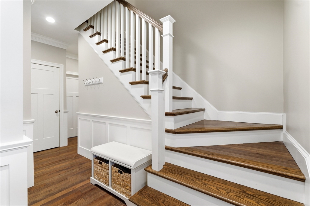 33 Charles Street, Unit 33 Watertown, MA 02472 - Photo 17 of 32
