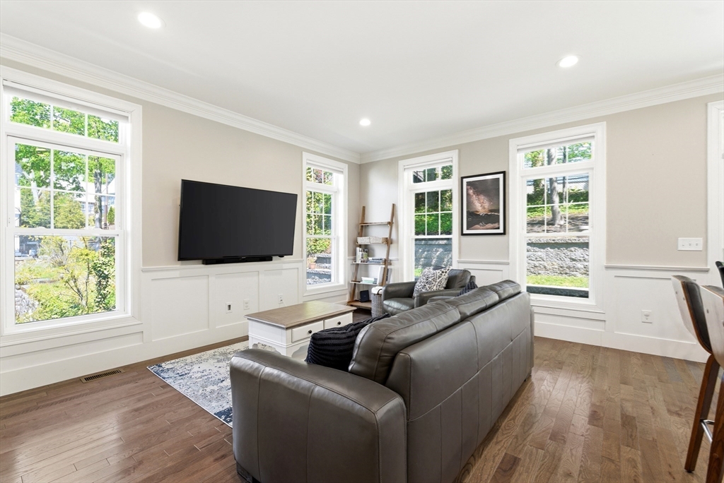33 Charles Street, Unit 33 Watertown, MA 02472 - Photo 8 of 32