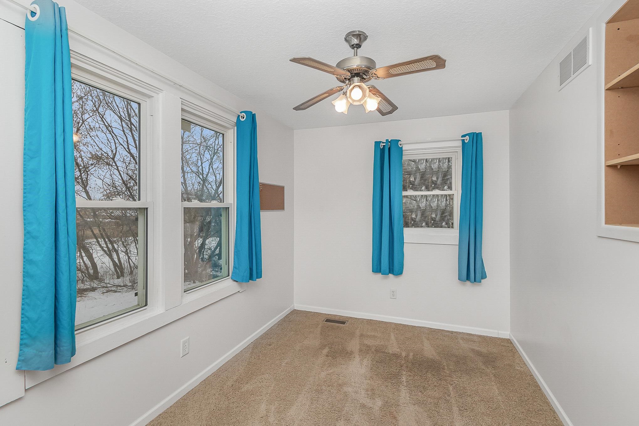 5425 South Mission Road Mount Pleasant, MI 48858 - Photo 13 of 25 1896290-12.JPG