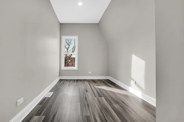 $400,000 | 4216 West West End Avenue, Chicago, IL 60624