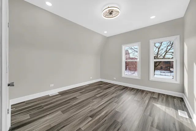 $400,000 | 4216 West West End Avenue, Chicago, IL 60624