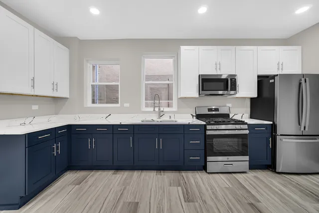 $400,000 | 4216 West West End Avenue, Chicago, IL 60624