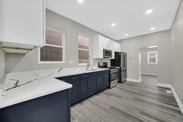 $400,000 | 4216 West West End Avenue, Chicago, IL 60624