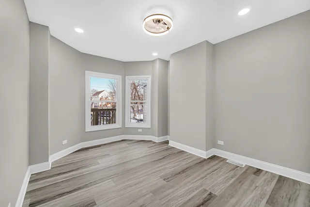 $400,000 | 4216 West West End Avenue, Chicago, IL 60624