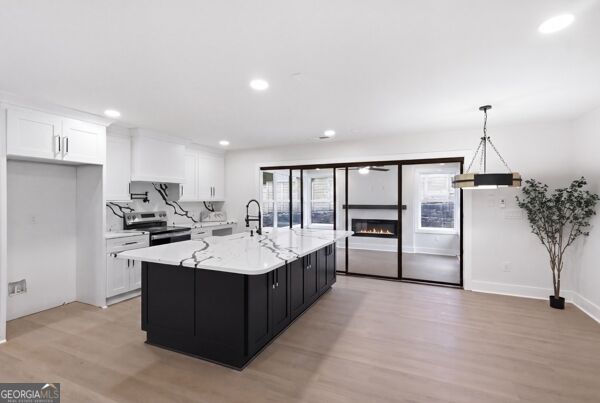 1447 Skyhaven Road Southeast Atlanta, GA 30316 - Photo 2 of 14 Gallery Image 2