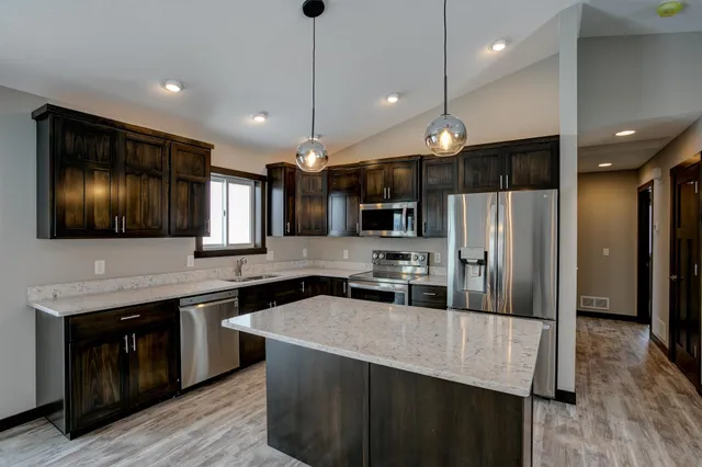 $332,900 | 492 Coyote Way, New Richmond, WI 54017