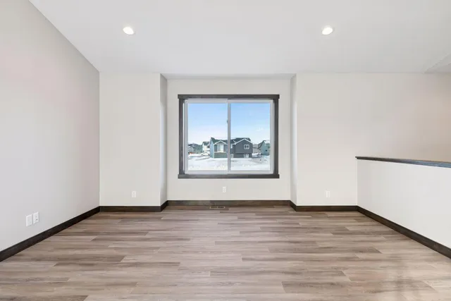 $342,900 | 492 Coyote Way, New Richmond, WI 54017